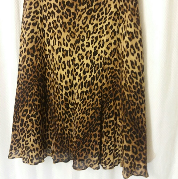 Woman's skirt - Picture 2 of 6